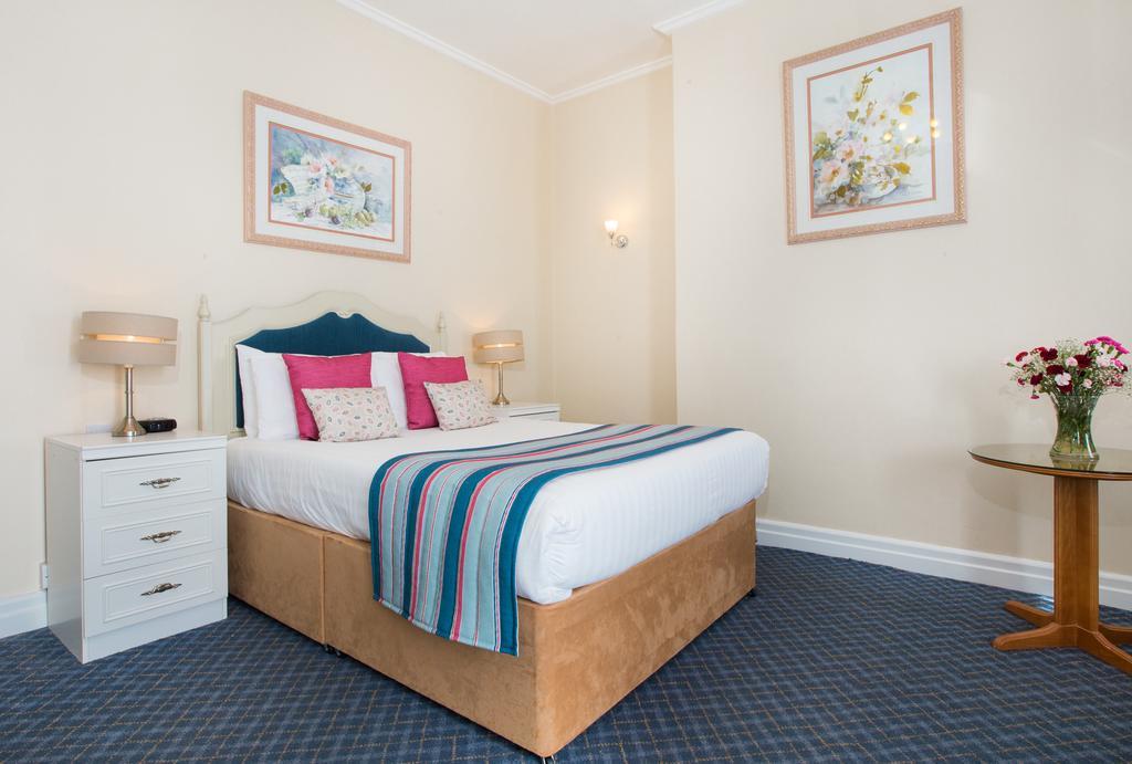 Livermead Cliff Hotel ทอร์คิ ภายนอก รูปภาพ